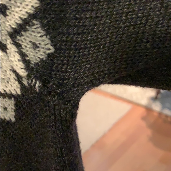Old Navy isles black and grey sweater medum - Picture 8 of 16